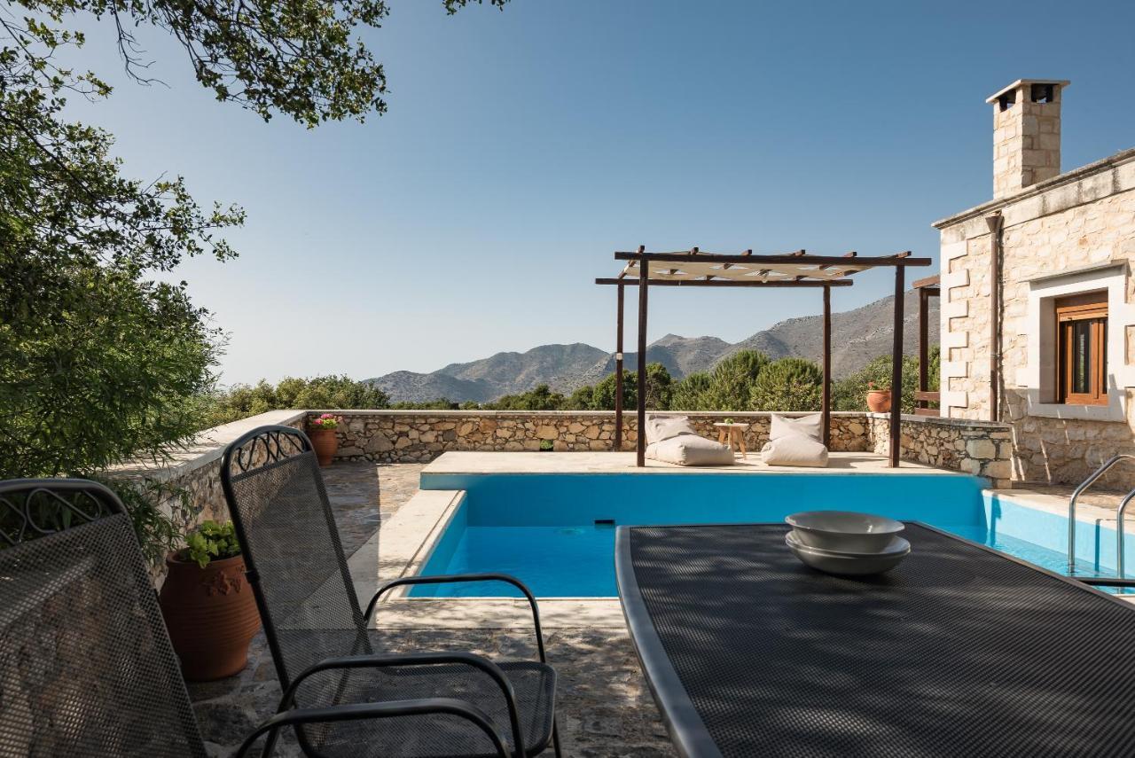 Koules Estate, With Private Pools & Bbq - Embracing Nature, By Thinkvilla Argouli Bagian luar foto
