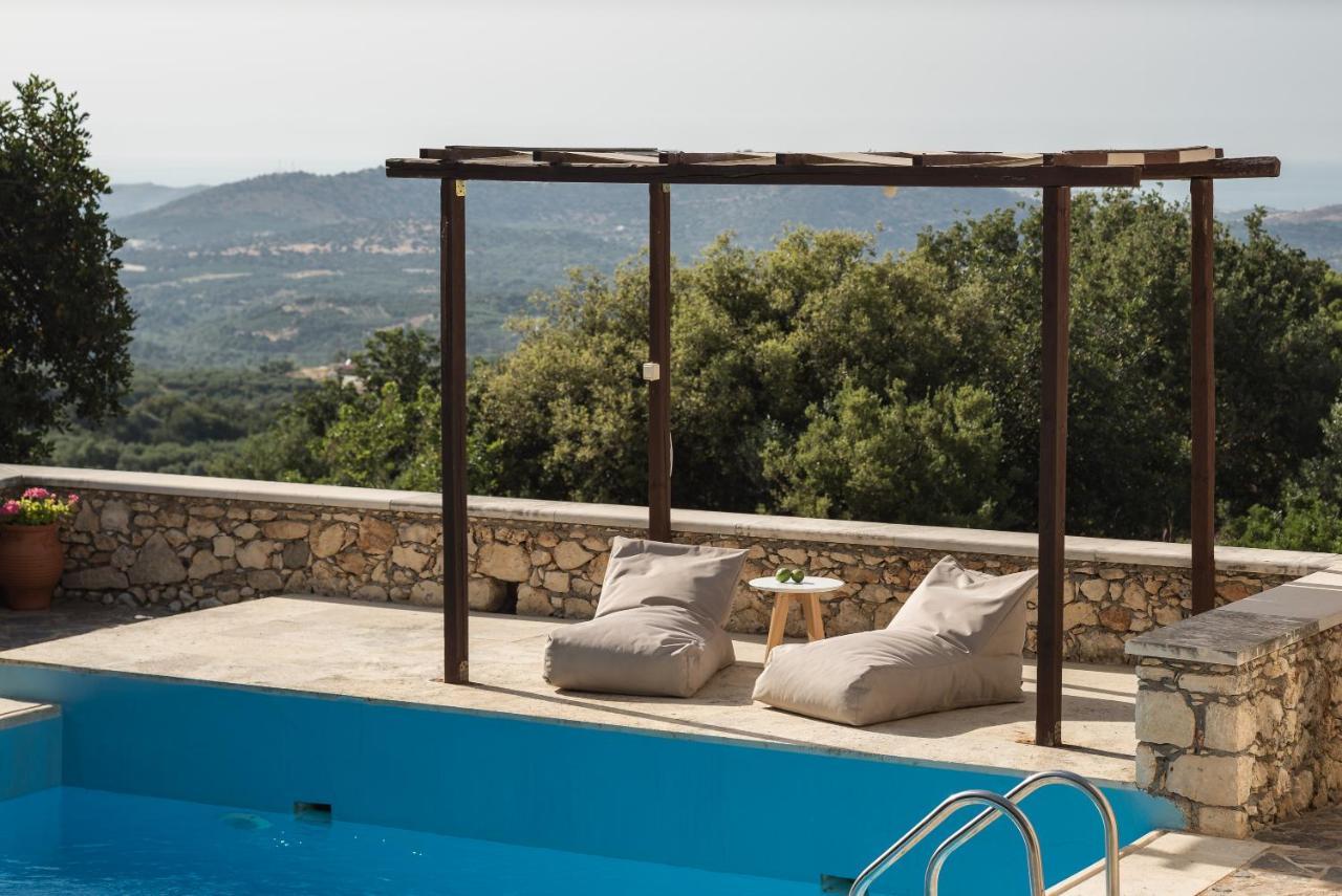 Koules Estate, With Private Pools & Bbq - Embracing Nature, By Thinkvilla Argouli Bagian luar foto