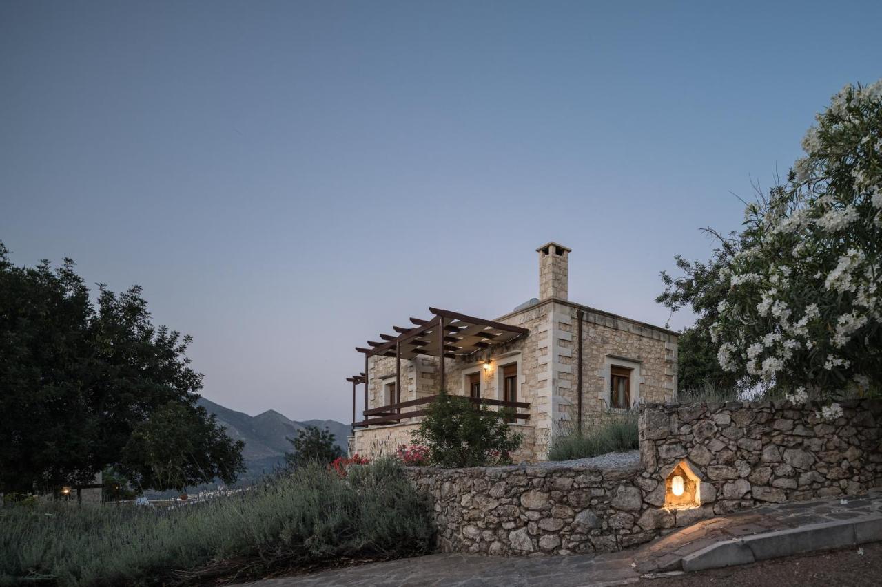 Koules Estate, With Private Pools & Bbq - Embracing Nature, By Thinkvilla Argouli Bagian luar foto