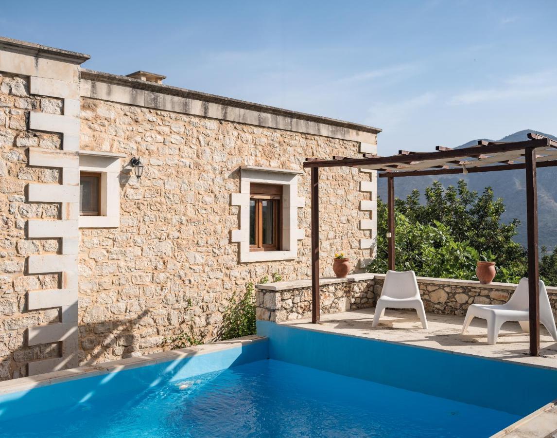 Koules Estate, With Private Pools & Bbq - Embracing Nature, By Thinkvilla Argouli Bagian luar foto