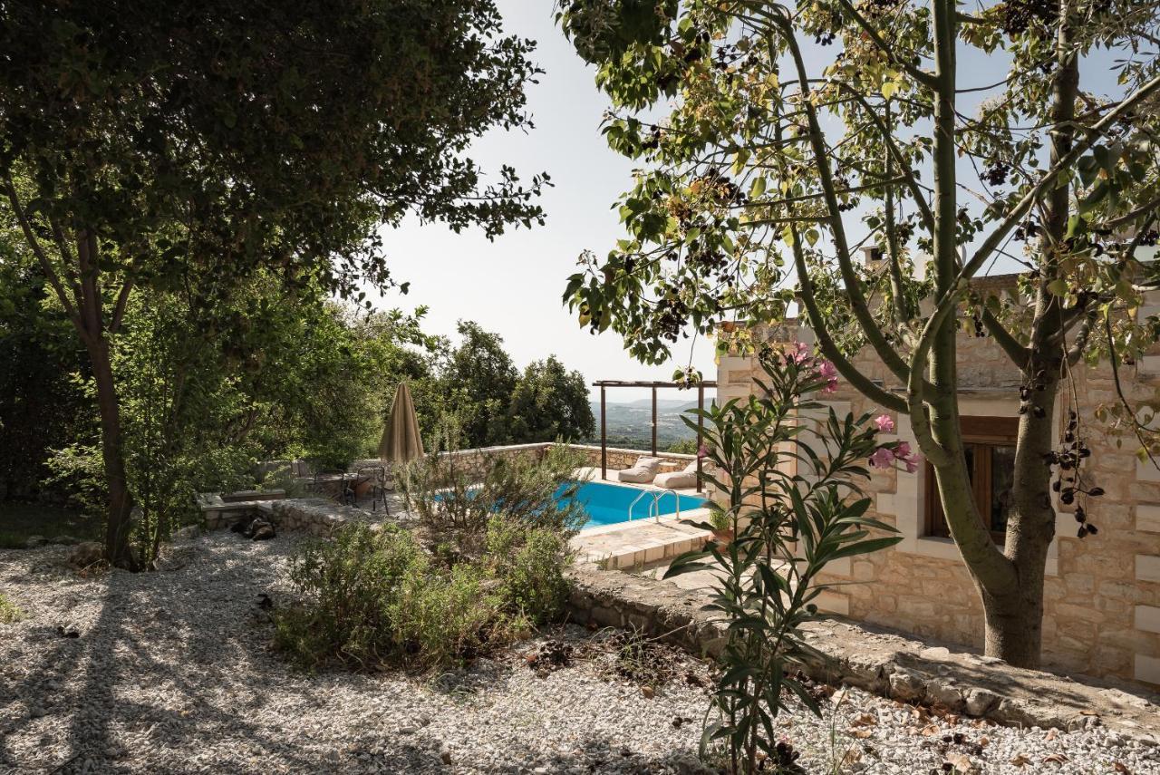 Koules Estate, With Private Pools & Bbq - Embracing Nature, By Thinkvilla Argouli Bagian luar foto