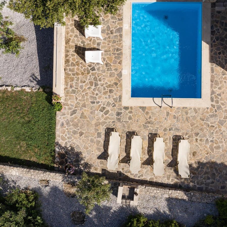Koules Estate, With Private Pools & Bbq - Embracing Nature, By Thinkvilla Argouli Bagian luar foto