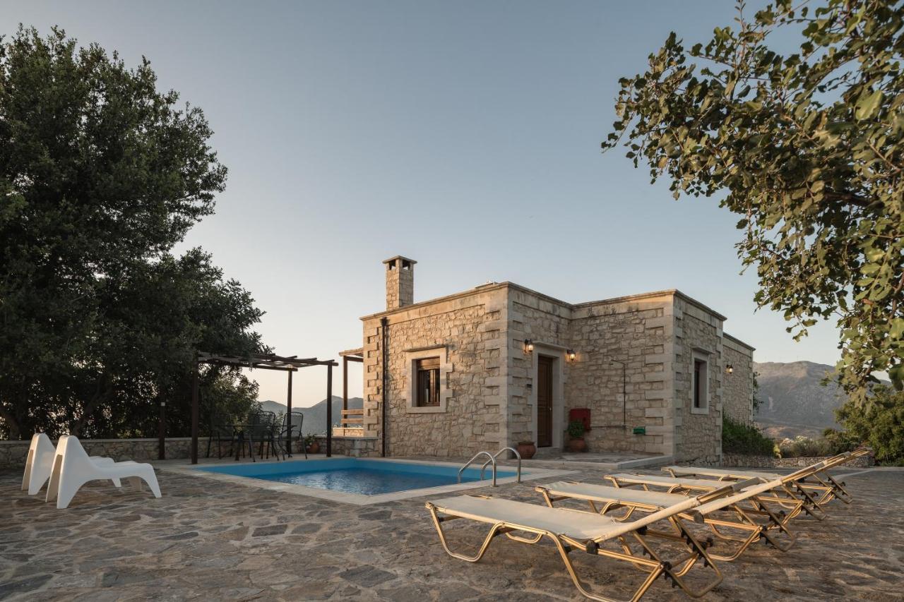 Koules Estate, With Private Pools & Bbq - Embracing Nature, By Thinkvilla Argouli Bagian luar foto