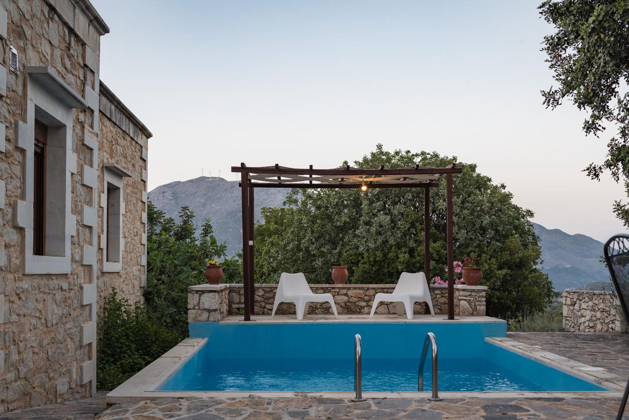 Koules Estate, With Private Pools & Bbq - Embracing Nature, By Thinkvilla Argouli Ruang foto