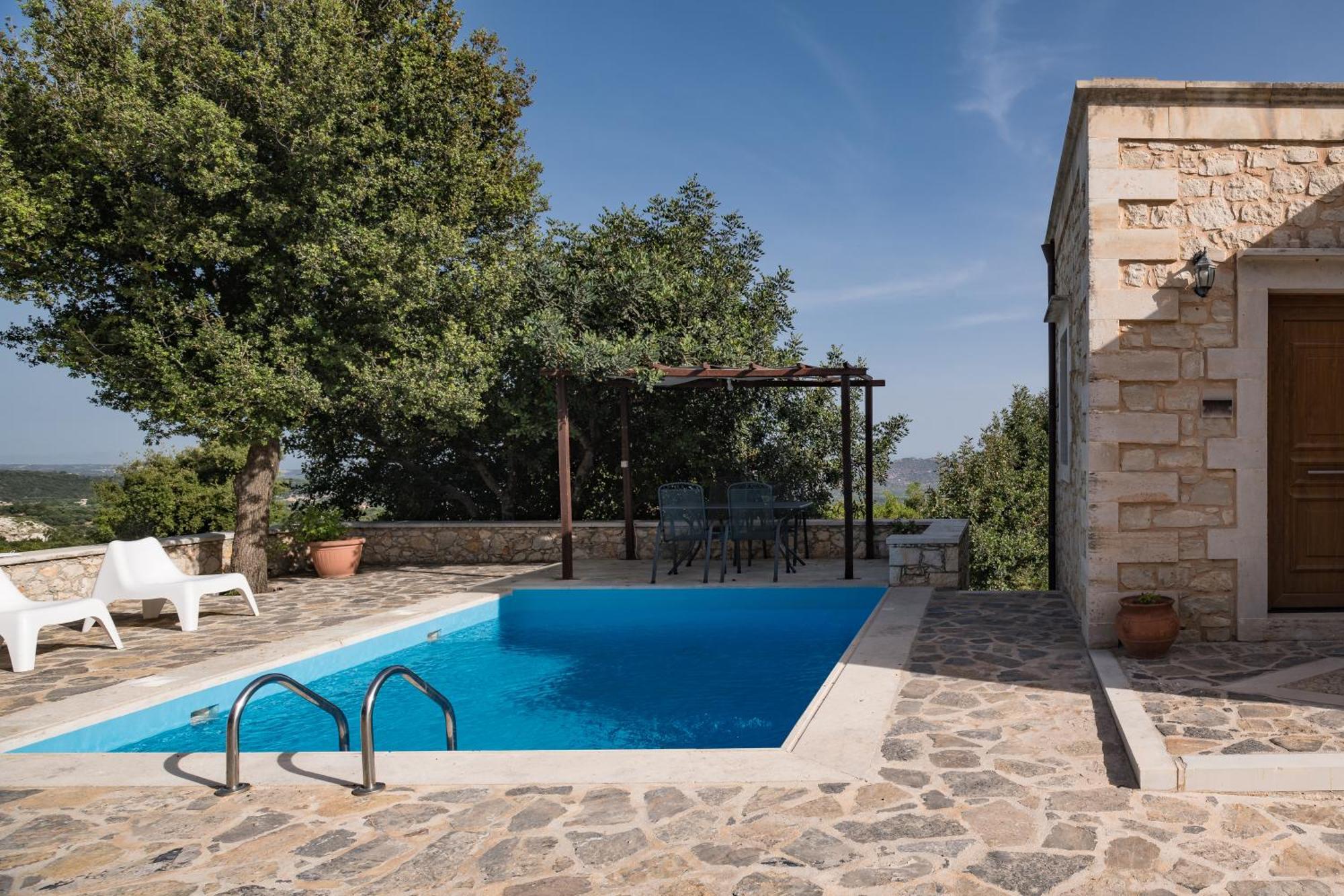 Koules Estate, With Private Pools & Bbq - Embracing Nature, By Thinkvilla Argouli Ruang foto