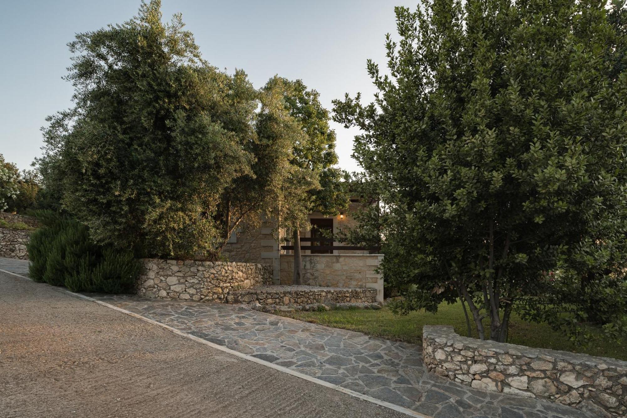 Koules Estate, Simplicity & Natural, By Thinkvilla Argouli Ruang foto